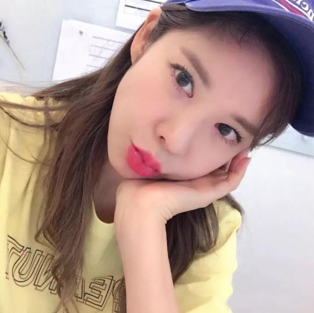 这个“处女脸”的亚洲姑娘，蜂腰翘臀大长腿，迷倒万千宅男!