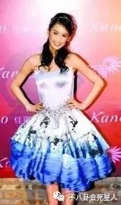 黄圣依虽身价不菲，但衣品却让人头疼，一半裤子一半裙子？