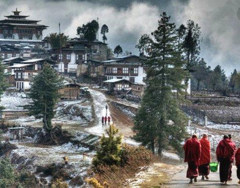 世界上最神秘的国家,为了限制游客量,规定每天消费额度?