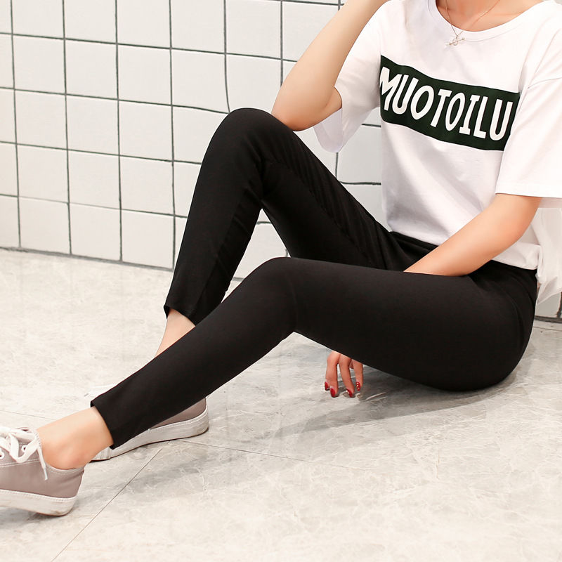 这些“紧身打底裤”，穿上简直凸显身材，走街上瞬间成为焦点