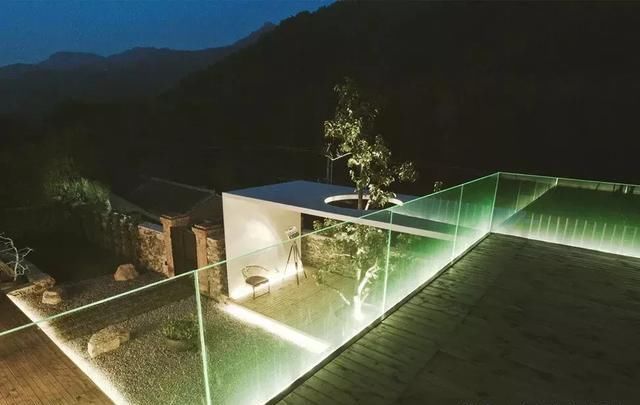 惊艳设计圈的10套老宅改造，真美！