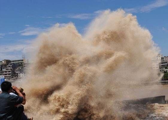 台风利奇马风速每秒56米，这个台风却达每秒76米，瞬时阵风超百米