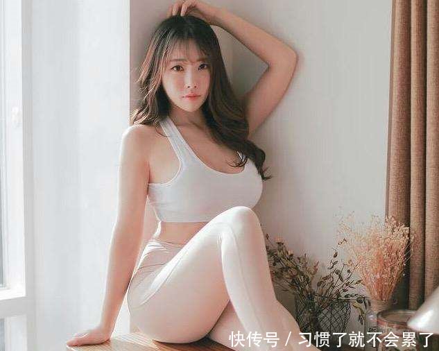 最显身材的永远都是打底裤, 有形曲线全靠它!