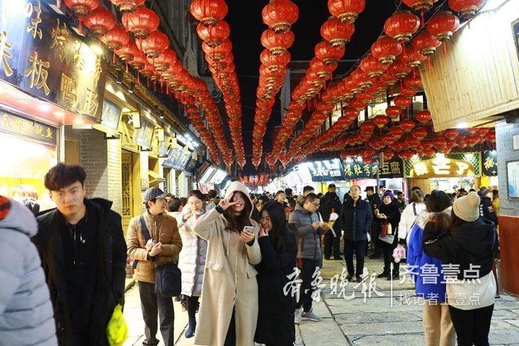 太热闹!芙蓉街开街后的不眠夜