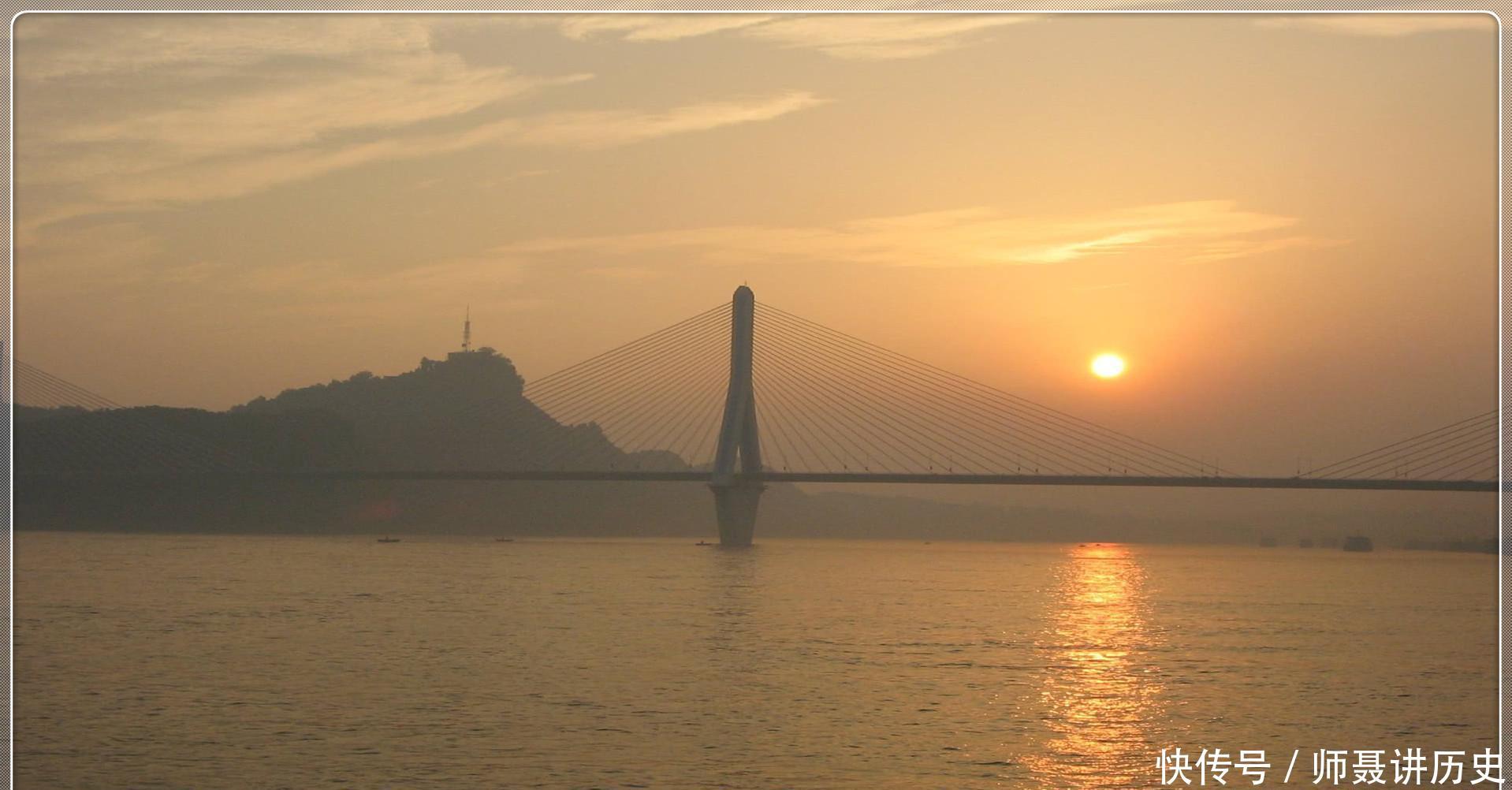 湖北第三大城市，仅相当于武汉的0。3，却让荆州，黄冈极度尴尬