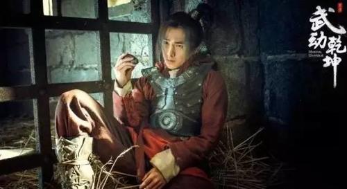 某女演员出轨报复老公?林俊杰新女友曝光遭脱粉?女星傍上影视老