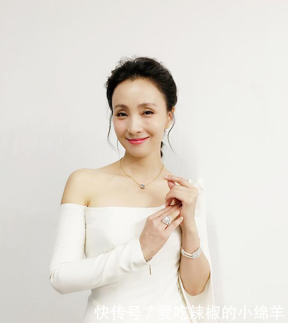 网曝徐峥夜会美女疑出轨?目击者曝实情:几人聊完天后就散了