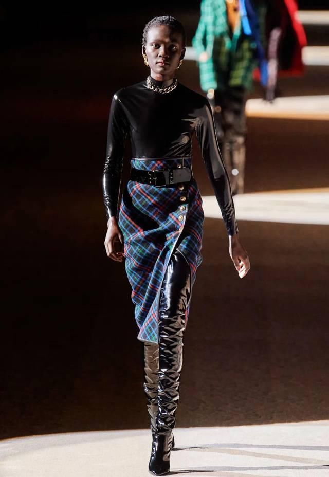  『系列』一场关于女性自我解放的革命：Saint Laurent 2020秋冬时装系列！