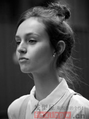 六款超美花苞头 教你如何扎出更时尚