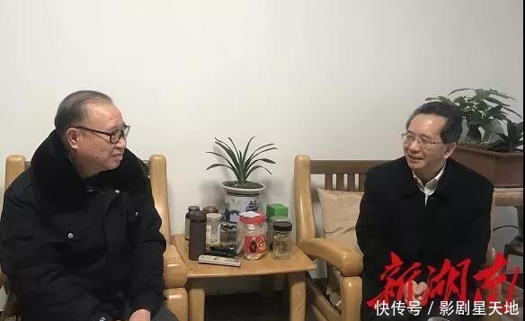  「老干部」姜耀文带头走访慰问老干部