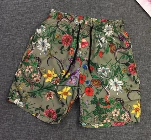 Supreme、范思哲短裤,整条裤子细节堪称完美,引领潮流趋势!