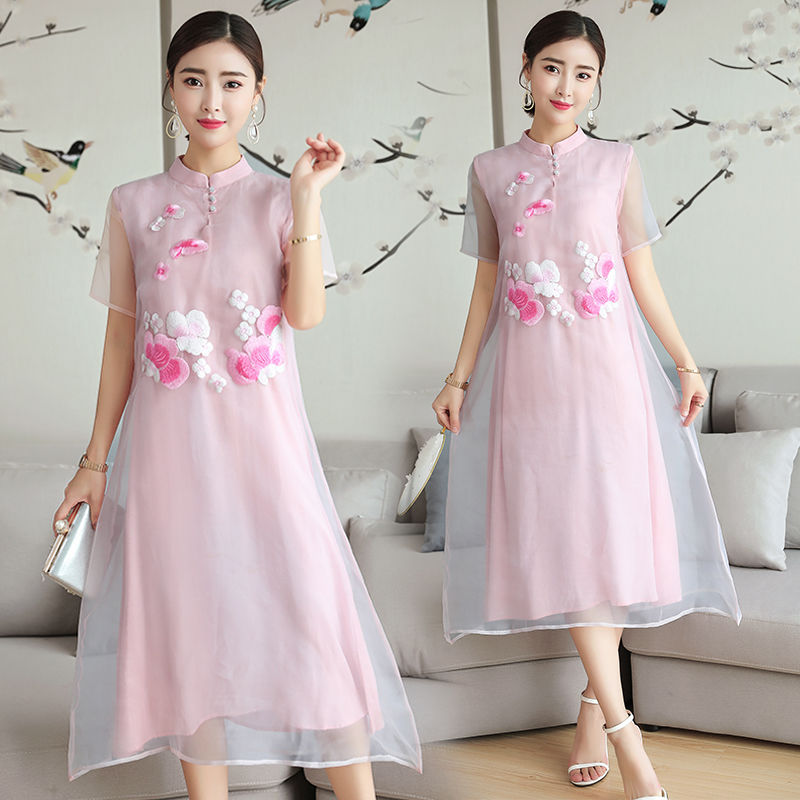 比旗袍还高级的中国风欧根纱连衣裙，优雅唯美，适合微胖70女人