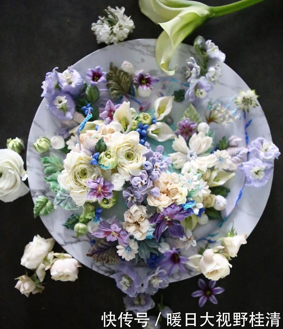  『制作』她做的鲜花蛋糕太撩人，看完后全世界都惊艳了