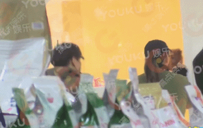 何洁被指婚内出轨后8个月才反击，是忍无可忍还是想炒作?