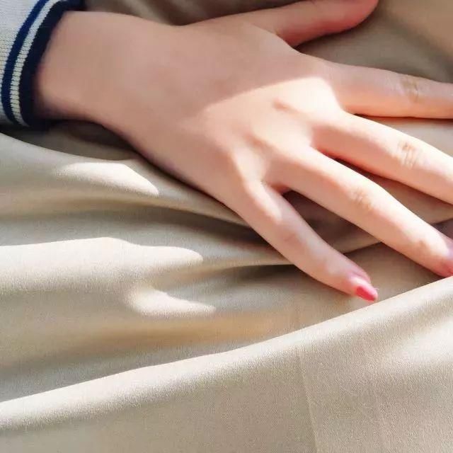 李湘瘦了之后美回来了!42岁活出22岁的少女感