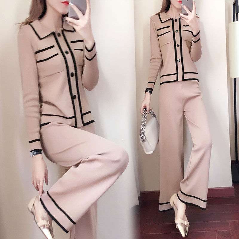 还在烦恼怎么搭配吗?休闲百搭的套装来一款，出门轻松又美丽