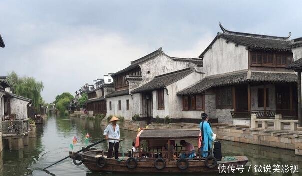 我国又一“作死”古镇，曾火爆一时，如今70%商家关门撤离