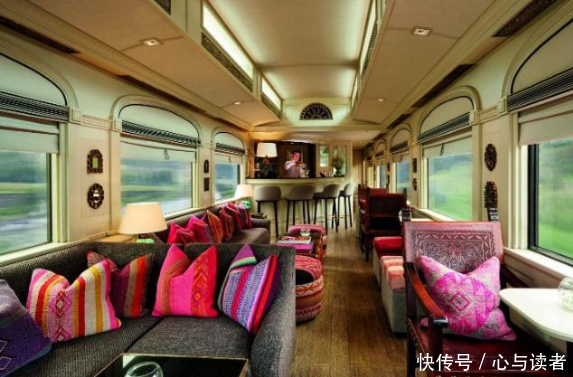  高铁@看完美国的火车，再看中国的高铁车厢，一个享受一个忍受