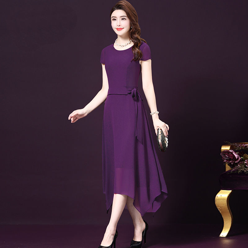 不得了，60后老婆穿这大码素雅裙，真是太美了，美出新高度