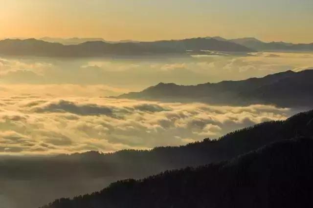 川西又一个摄影圣地，不同景色流转四季，美得不要太过分