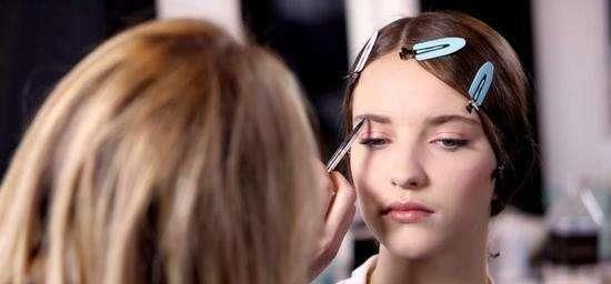 跟刘亦菲赵丽颖偷学“哭了也能美”眼妆，就是“仙女式哭泣”本仙