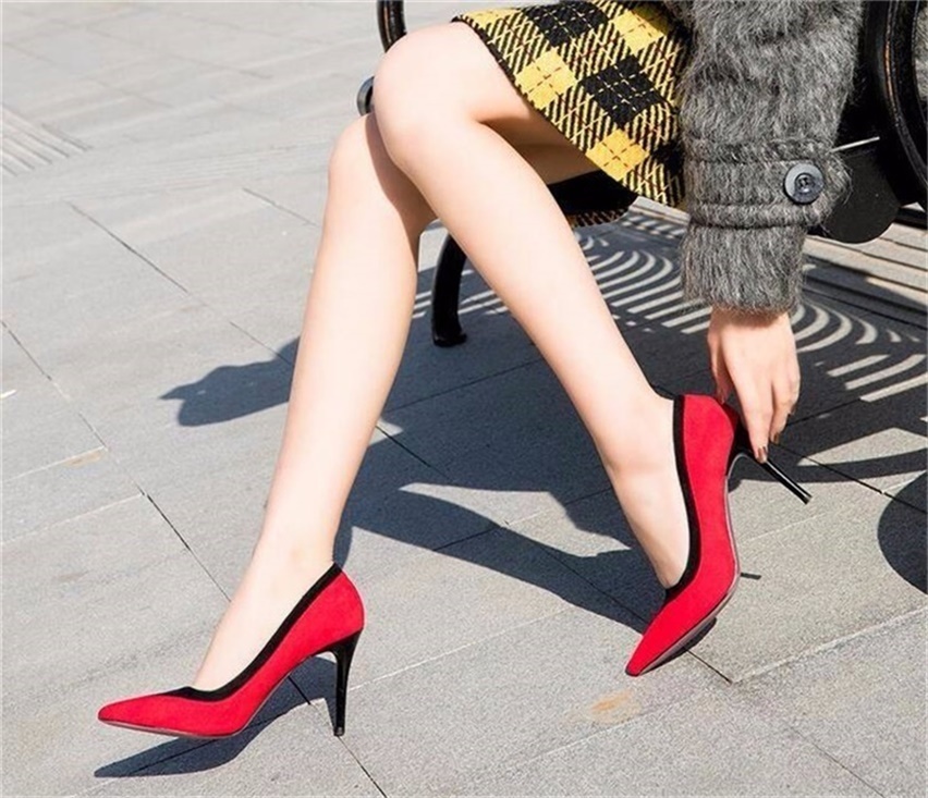  动人|清爽透气的高跟鞋，穿着更时尚，营造出温婉动人的美感