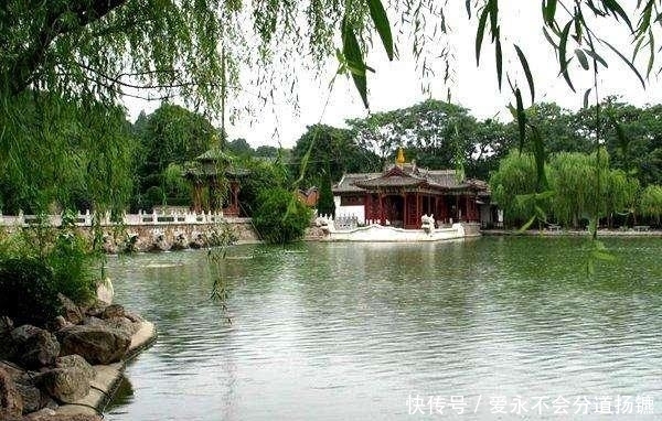  #唯一#陕西唯一能跑法拉利的城市，干净程度没话说！