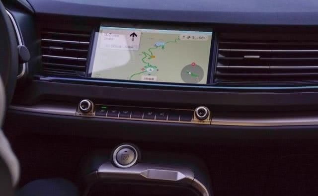 女神自驾哈弗H6日记探寻英雄故里，跨越时空聆听革命第一枪