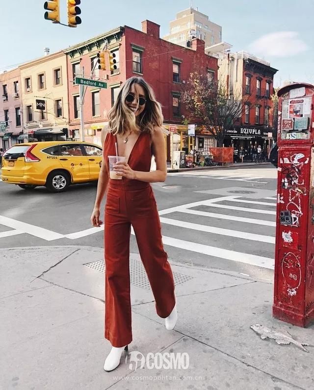 时髦办|盖章!何穗穿上酒红连体裤就是仙女本仙