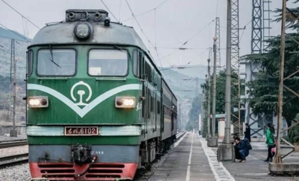  速度■绿皮火车是什么开头 绿皮火车速度每小时多少公里