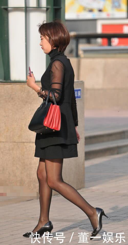 短发小姐姐黑丝高跟鞋很迷人，是去上班吗？