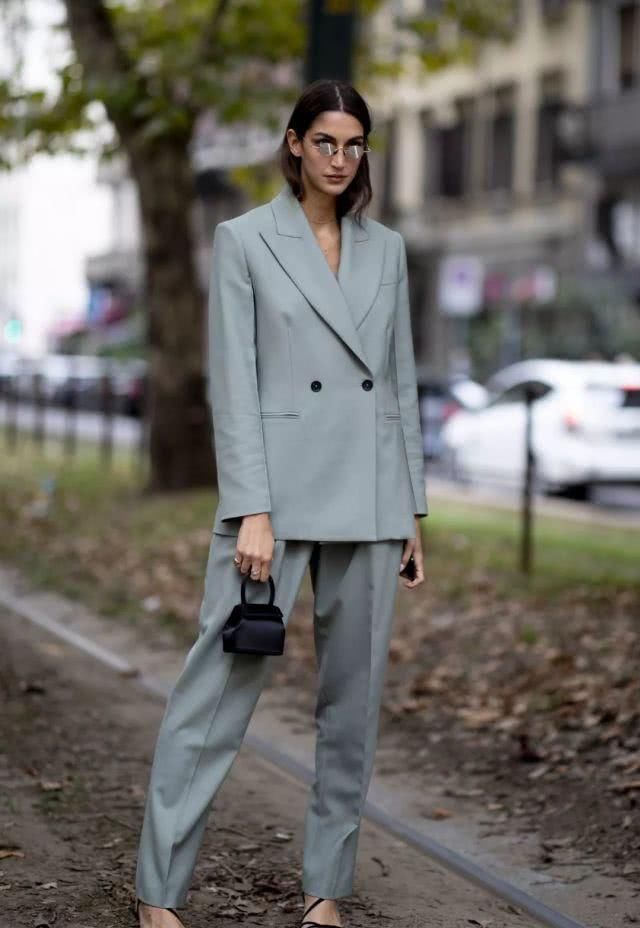  女性：新极简风格，更好看、更显气质