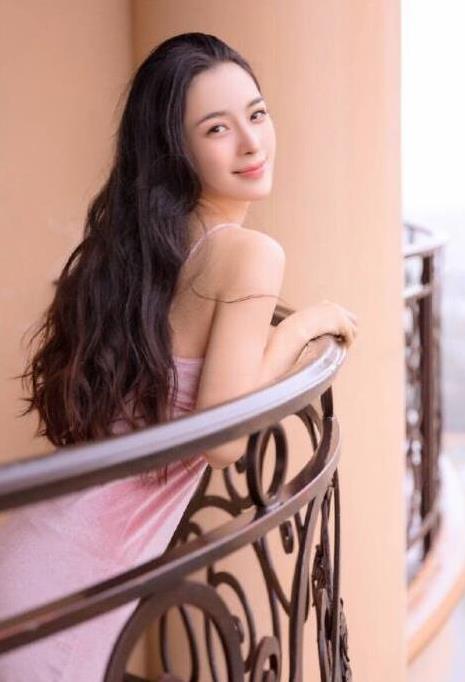 #气质#阳台上的风景, 格外迷人