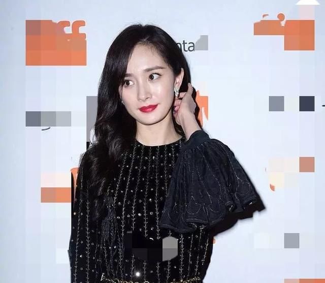 全程高冷只说一个字?媒体回应杨幂耍大牌传言，都是生病惹的祸?