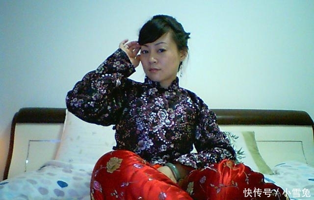  [农民]在农村，过年出现“睡衣帮”，虽然看着不体面，但农民爱