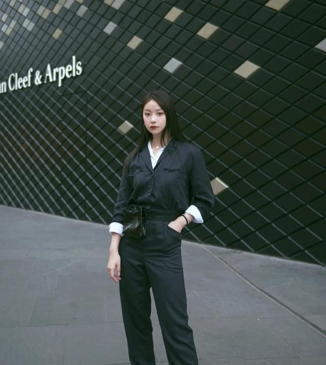  看起来■分享一组好看的日系穿搭,照搬就可以了,能让你看起来年轻十岁哦