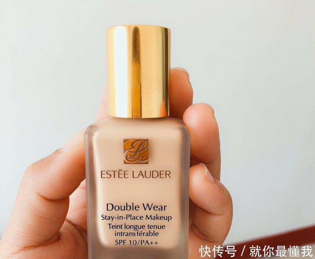  「时间越久」雅诗兰黛dw粉底液好用吗真人使用1年多的心得分享告诉你答案