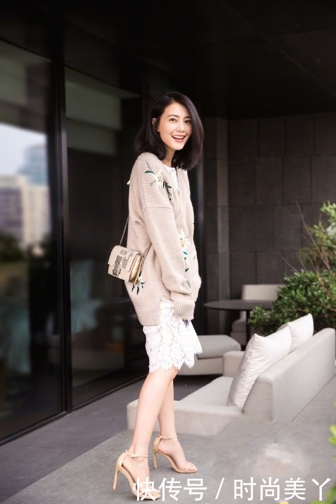 高圆圆剪了个短发嫩到飞起,跟20年前一模一样,哪像有38岁啊?