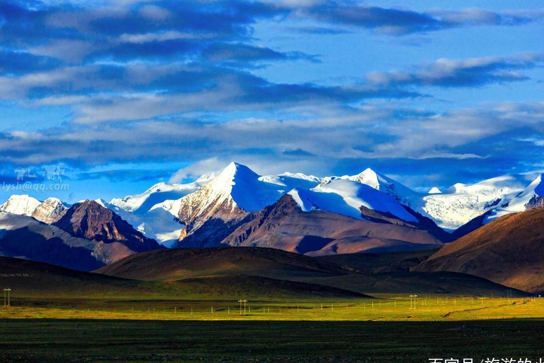 去西藏旅游，看到姑娘蹲在草丛冲你微笑，可能离开比较好！