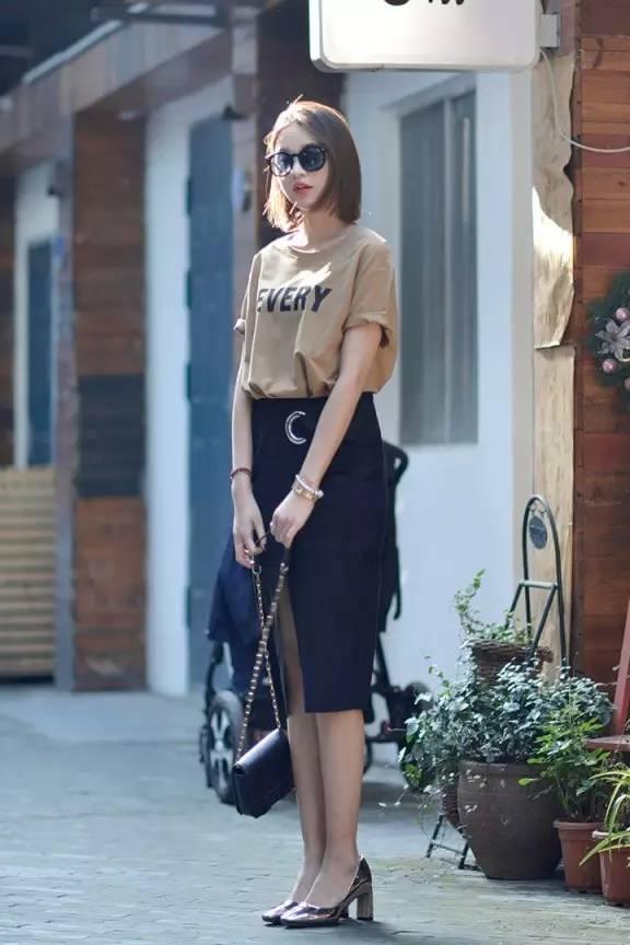 开衩裙走光是假的，撩人是真的！