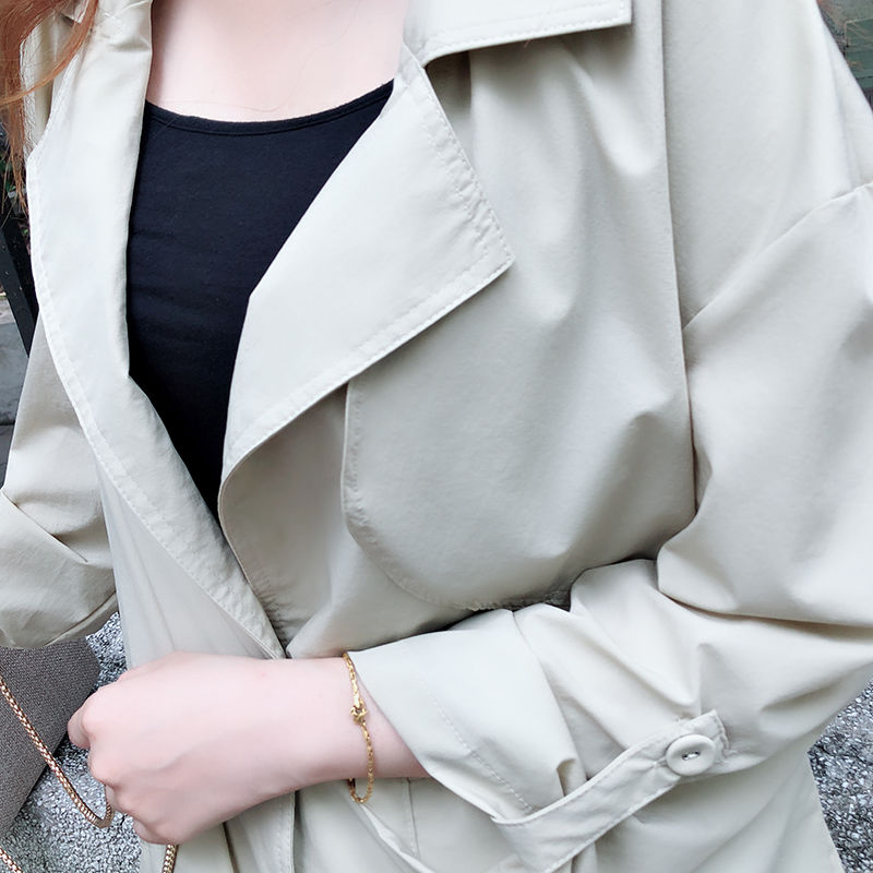 70后女人，一定要学会打扮!瞧下图这样穿，高贵精致女人味十足