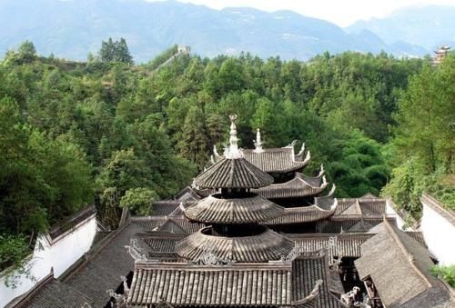  [驾车]湖北最偏远的城市，距离省会武汉542公里，驾车需要7小时