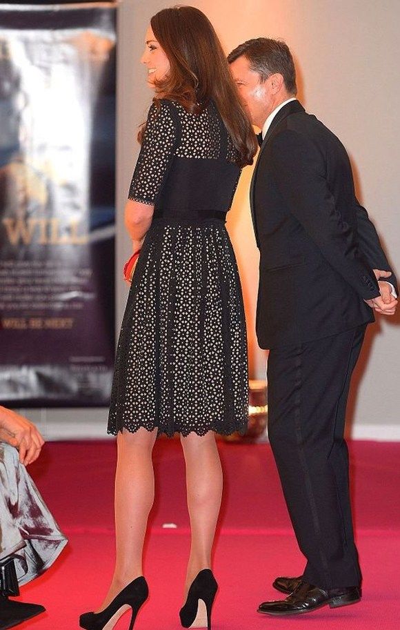 英国王妃容貌比拼:凯特王妃双腿白皙诱人，戴安娜容貌完胜卡米拉