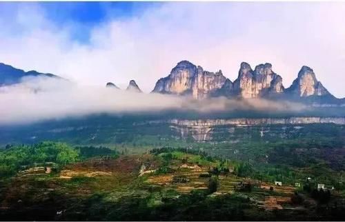 重庆竟有一座历史上与泰山华山齐名的山峰，魅力独特，荣获7顶国