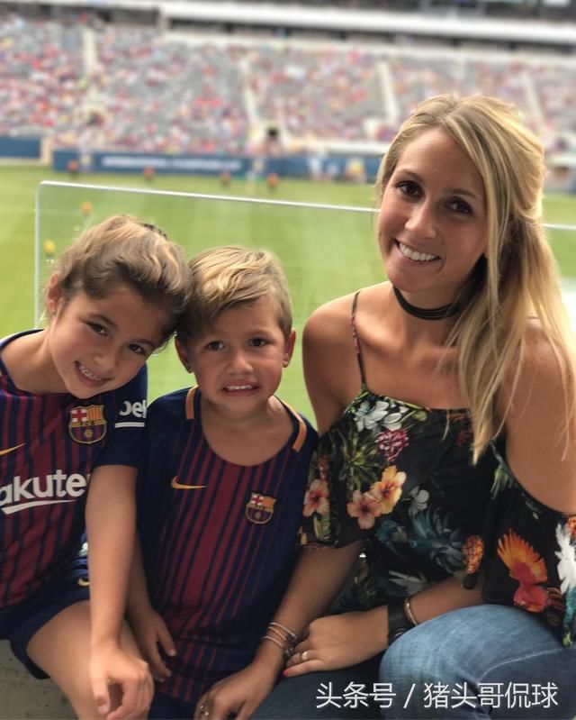 这个女人有何魅力？能让苏神热恋16年！