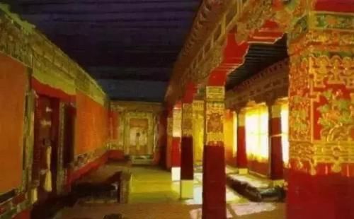 比故宫还壕的宫殿：厕所300年不打扫，最好的藏传文玩都在这儿