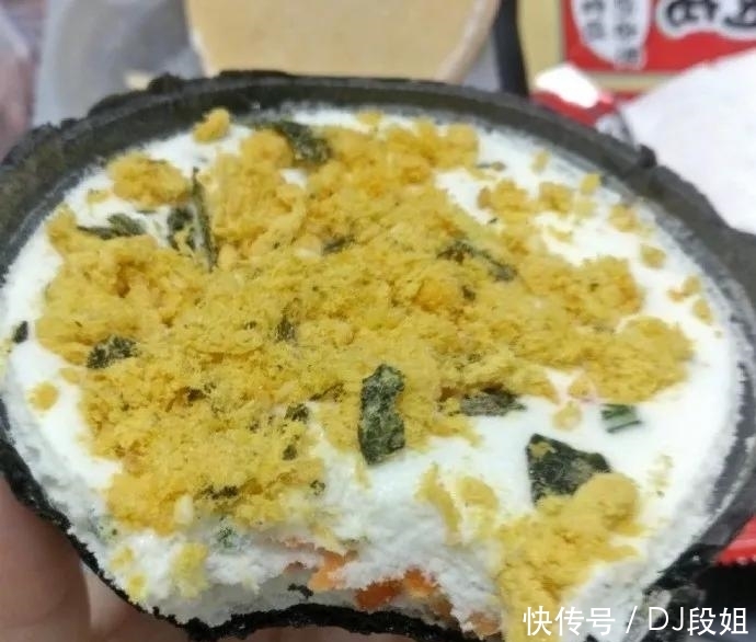 「眼泪」为什么女生的袜子能一直保持那么白?哈哈哈哈~知道真相眼泪流下来!