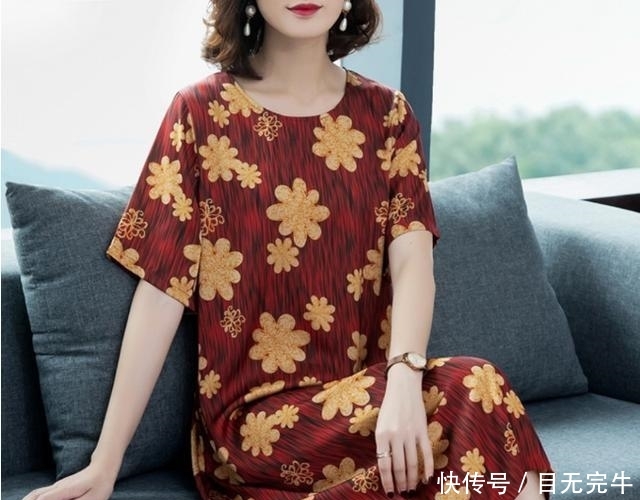  面料：大码女装，忒显瘦，面料轻盈，不减肥也潇洒自如