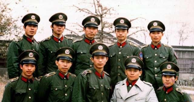 中国警察的警衔，为何采用了西方警衔，而不是苏式警衔？