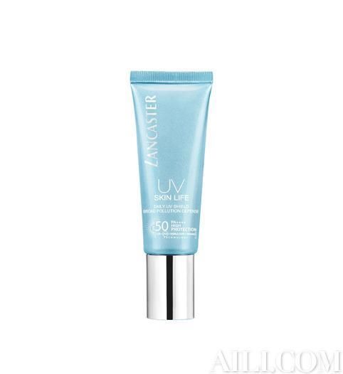  『防晒』小心变成“蝙蝠侠” 戴口罩防晒真的不能停